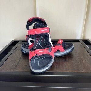 Ecco Women's Yucatán-Red and Black Hiking Sandals